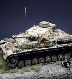 Dragon Models - Pz.Kpfw. IV Ausf.F2 - At Kursk