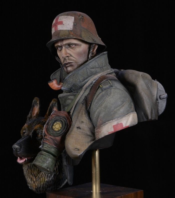 German Medic WW1 & Dog