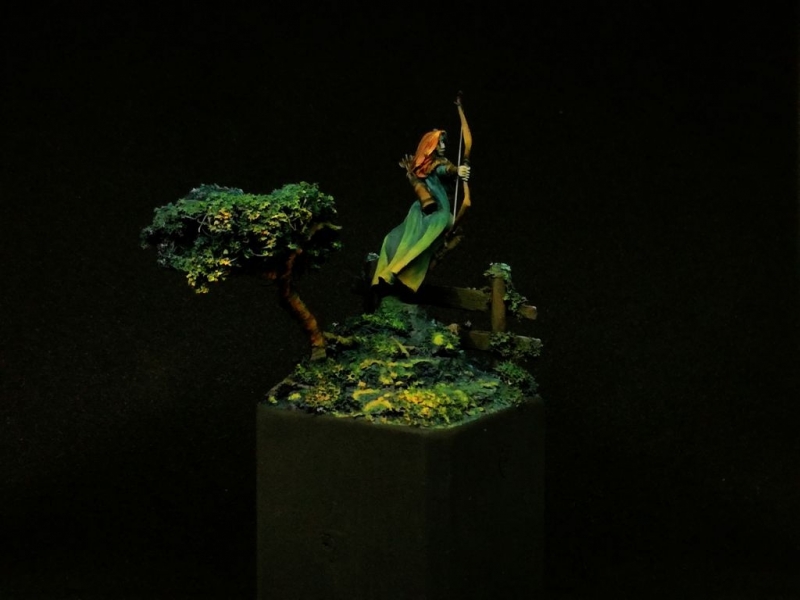 Female Ranger - Dark Sword Miniatures