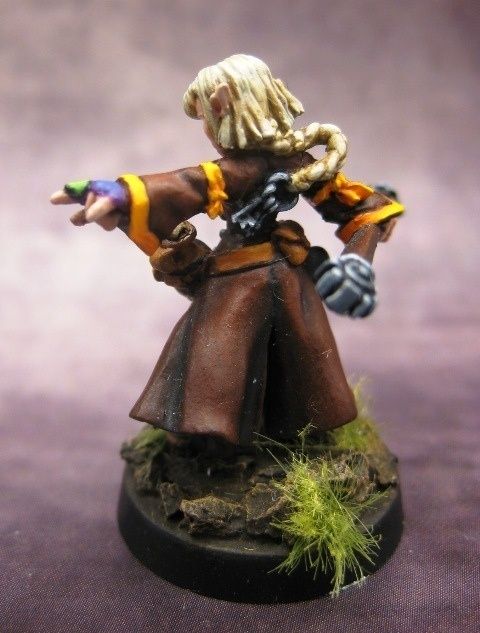 Cassie - Female Gnome Wizard