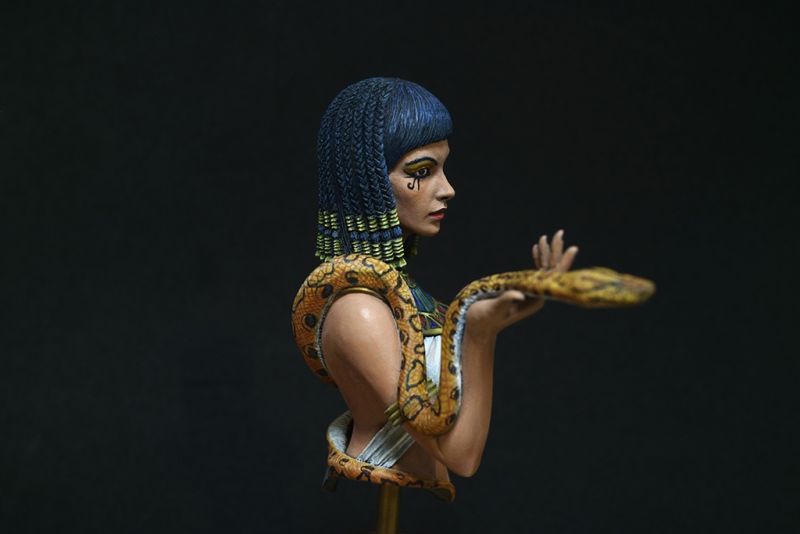 Cleopatra Resin Model Nuts Planet 160mm Bust 41758 