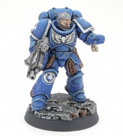 Ultramarine Squad Leader - Using The Army Painter Warpaints