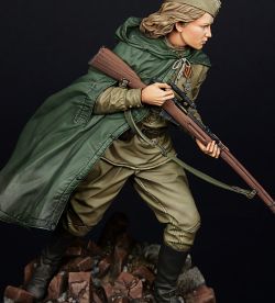 WW2 RED ARMY FEMALE SNIPER  (1/16 lifeminiatures)