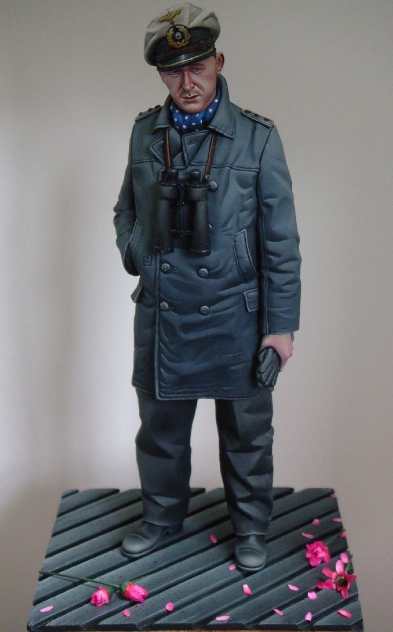 50 shades of Grey! Alpine Miniatures 1/16th scale U-Boat Captain.
