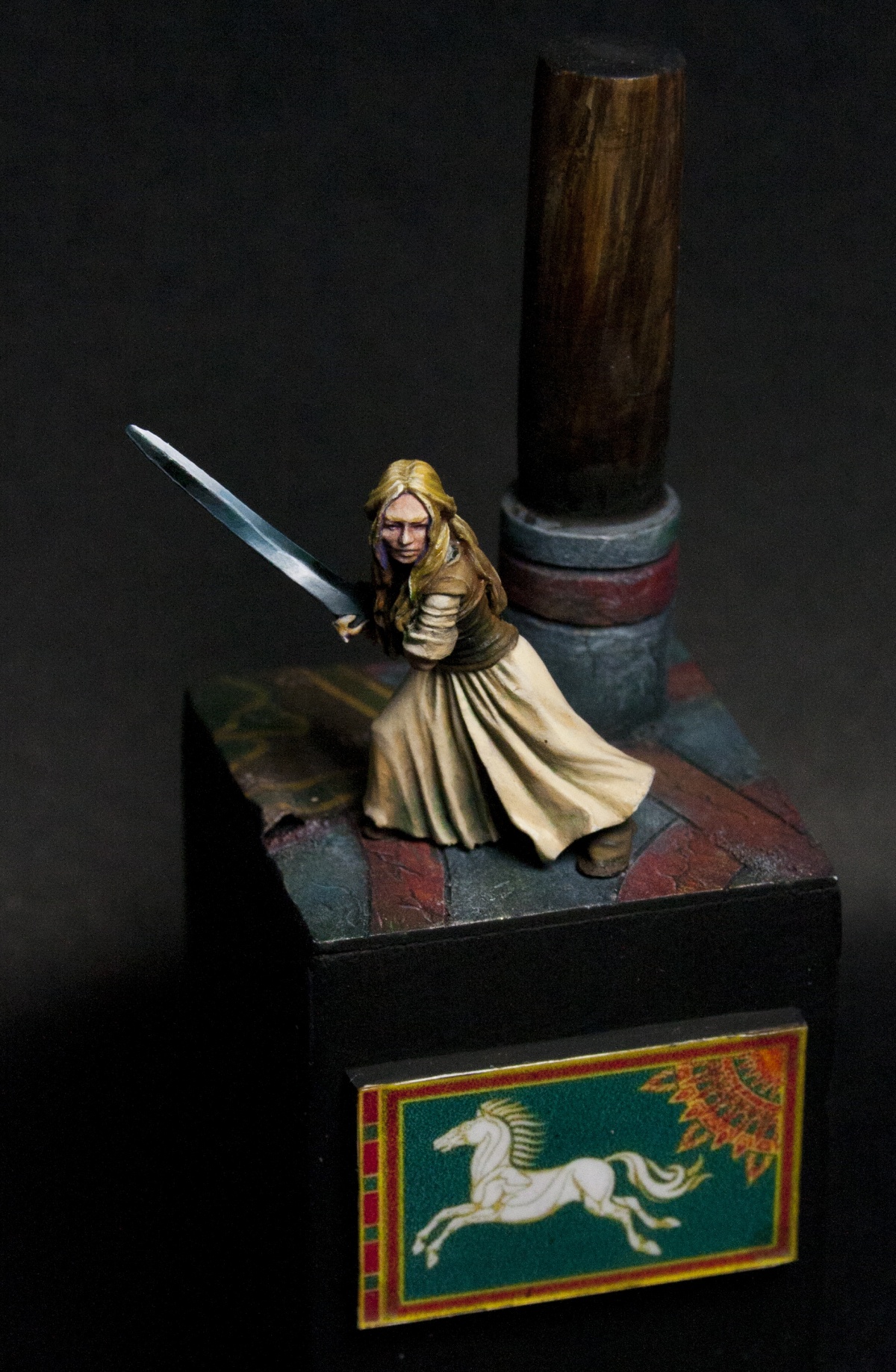 Eowyn was shieldmaiden of Rohan, sister of Eomer by Druna0156 on DeviantArt