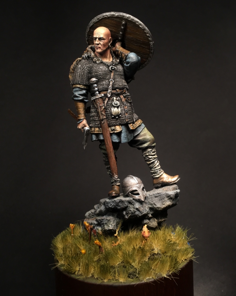 Castle miniatures- 75mm / Rolf at the cliff