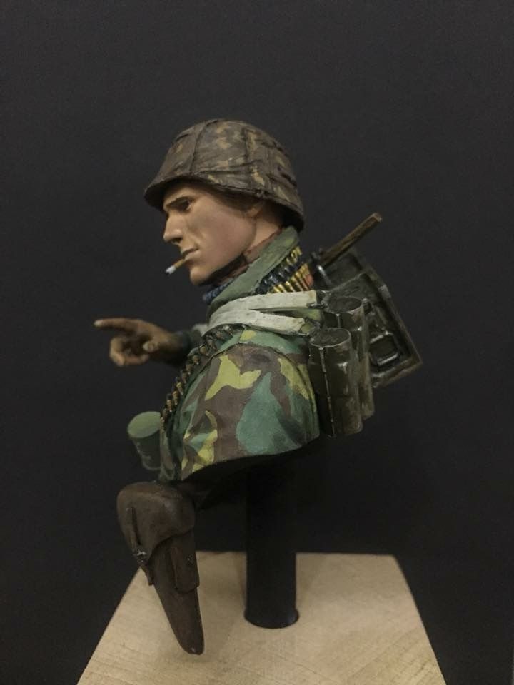 1/10 Man of Waffen SS, 1st Div. “LAH”, ammo carrier