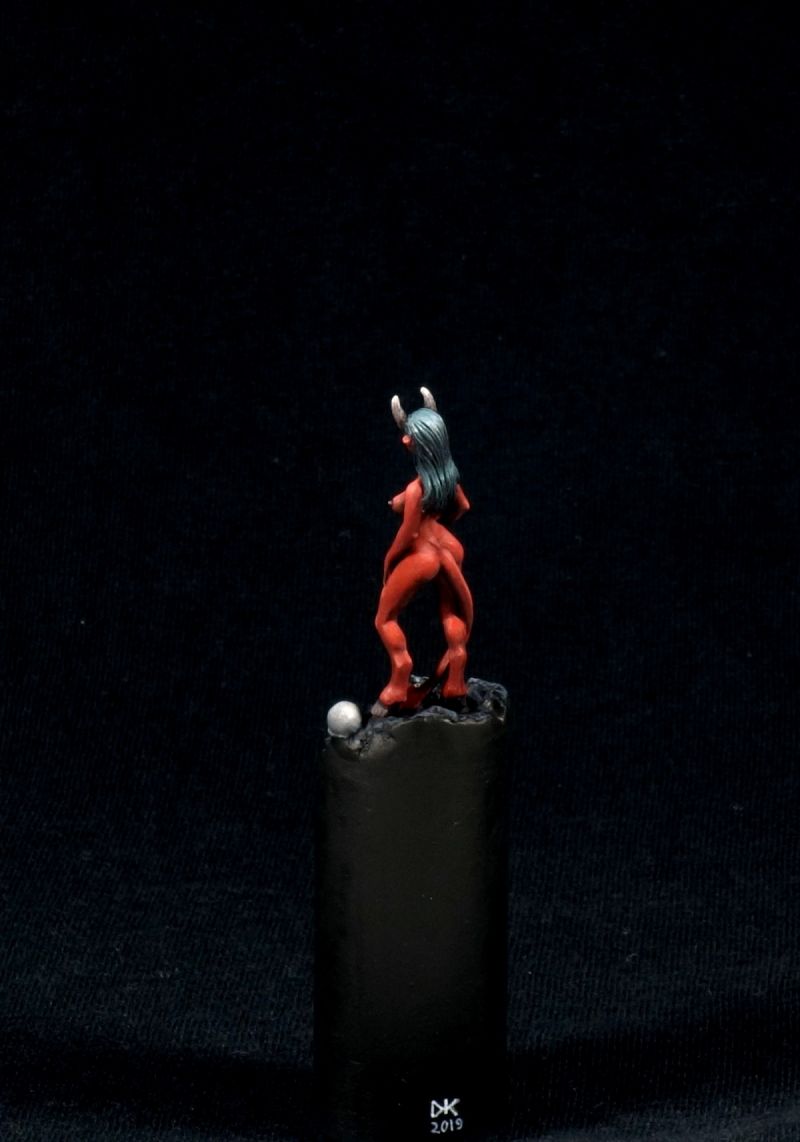 Succubus - Hasslefree 28mm