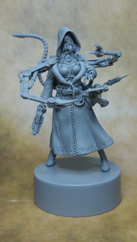 Female Inquisitor