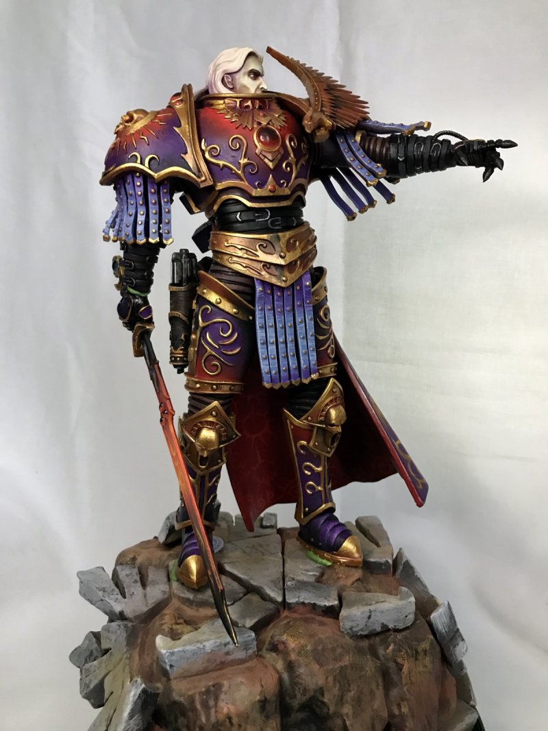 Hello everyone) A little more freehand on the cloaks of primarchs. Fulgrim.