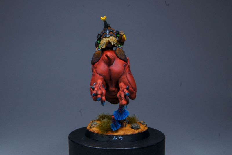 Loonboss on Giant cave Squig.
