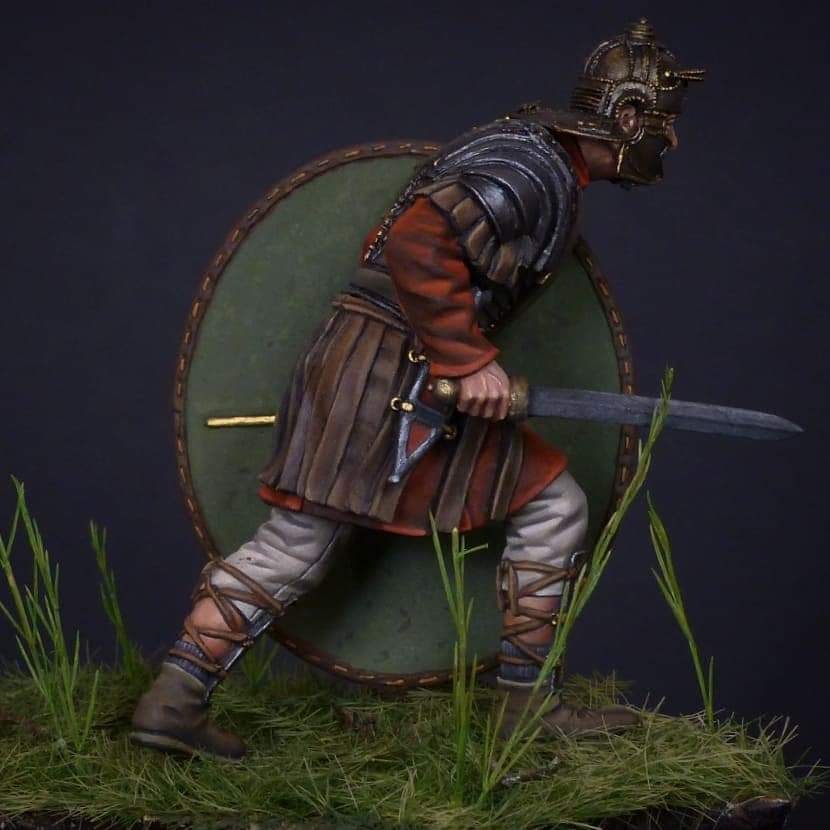 Римские легионеры миниатюры. Армия средневековья. Римские легионеры против самураев. Римские легионеры игрушки.
