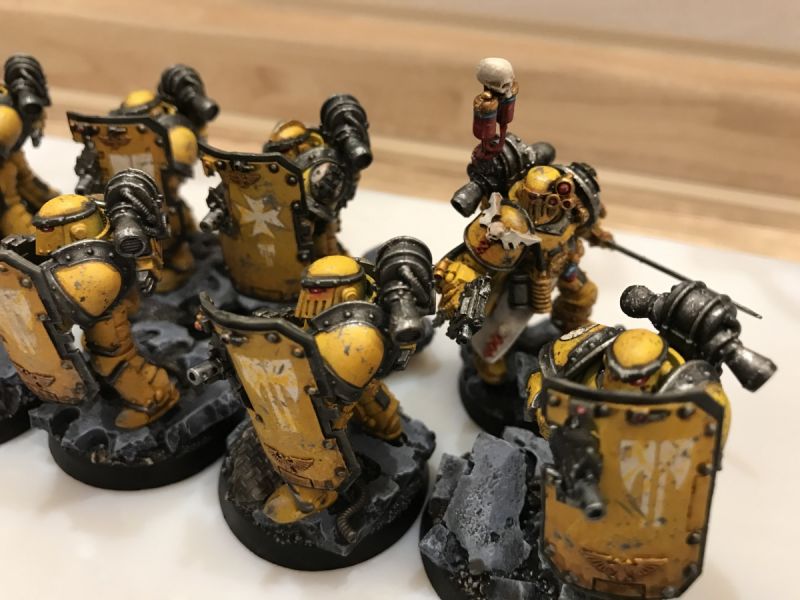 Imperial Fists Breacher Squad with Apothecary