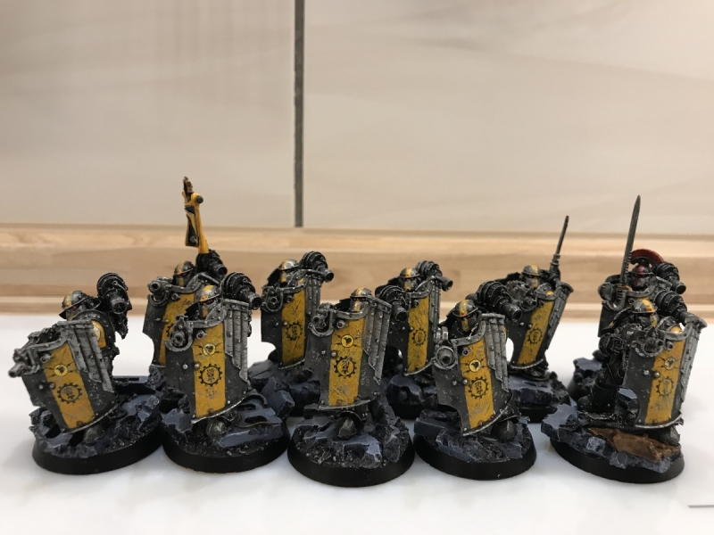 Imperial Fists Breacher Squad 2 with Apothecary