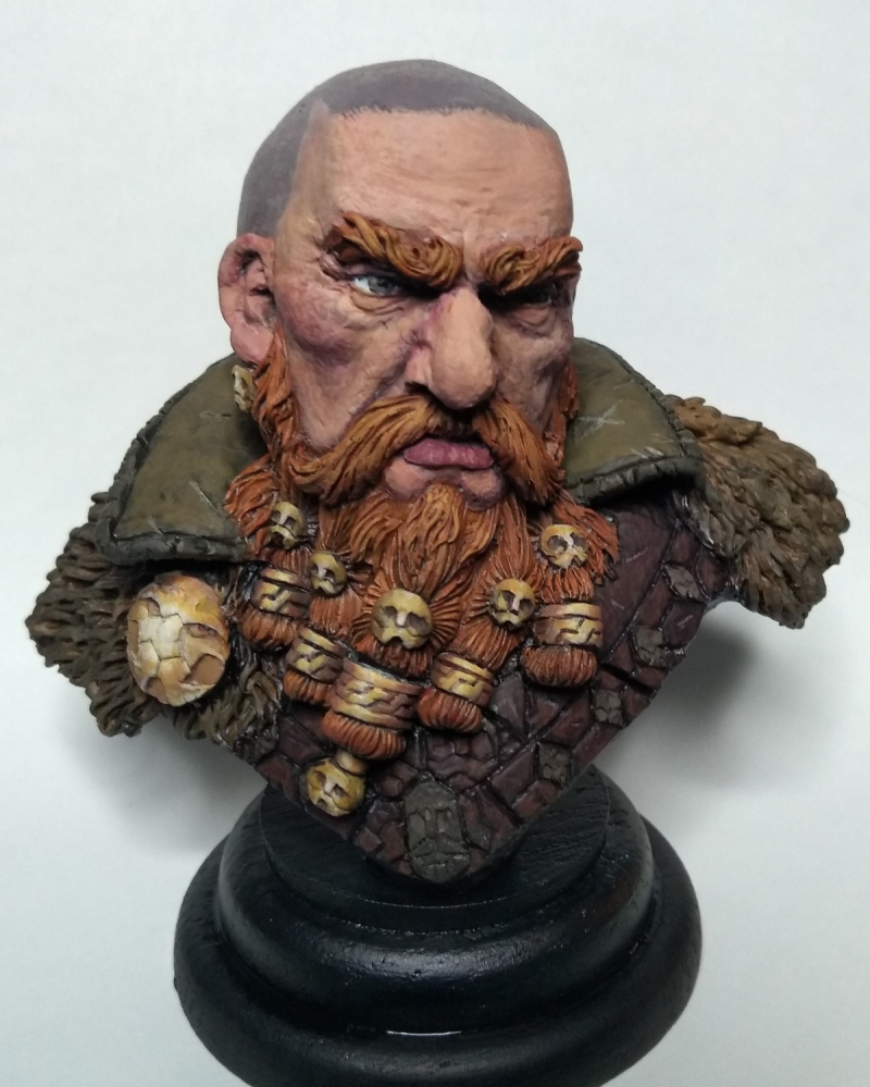 Dwarf noble bust