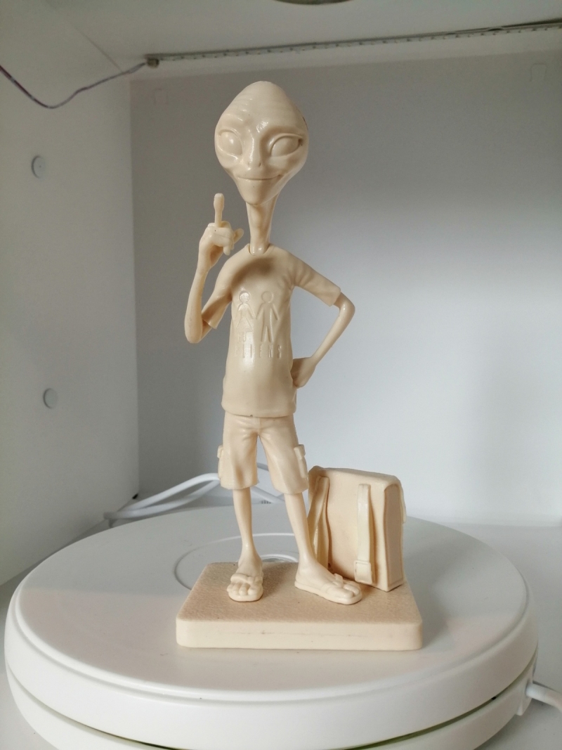 paul the alien resin cast figure.200mm. by Dinko manafov Â· Putty&Paint