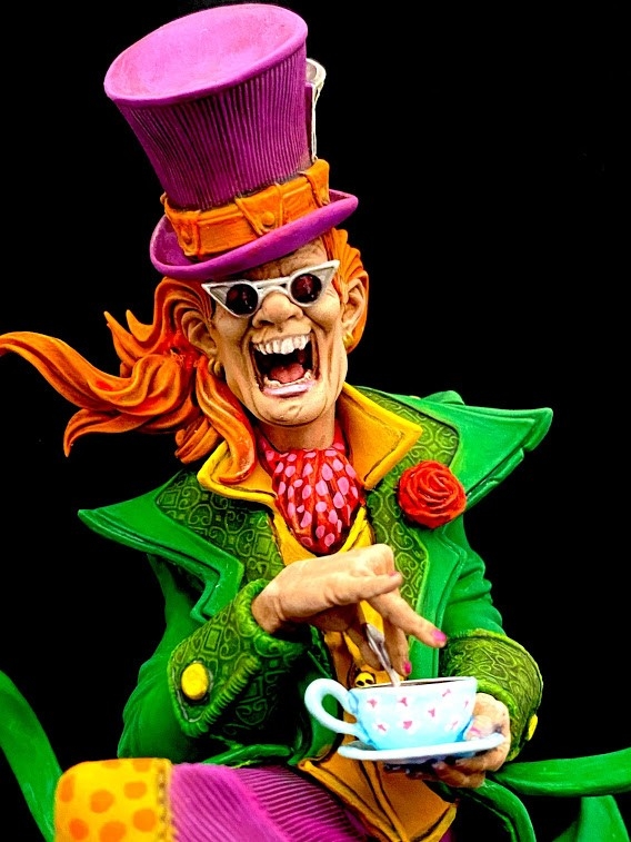 Mad Hatter, Creepytables. 