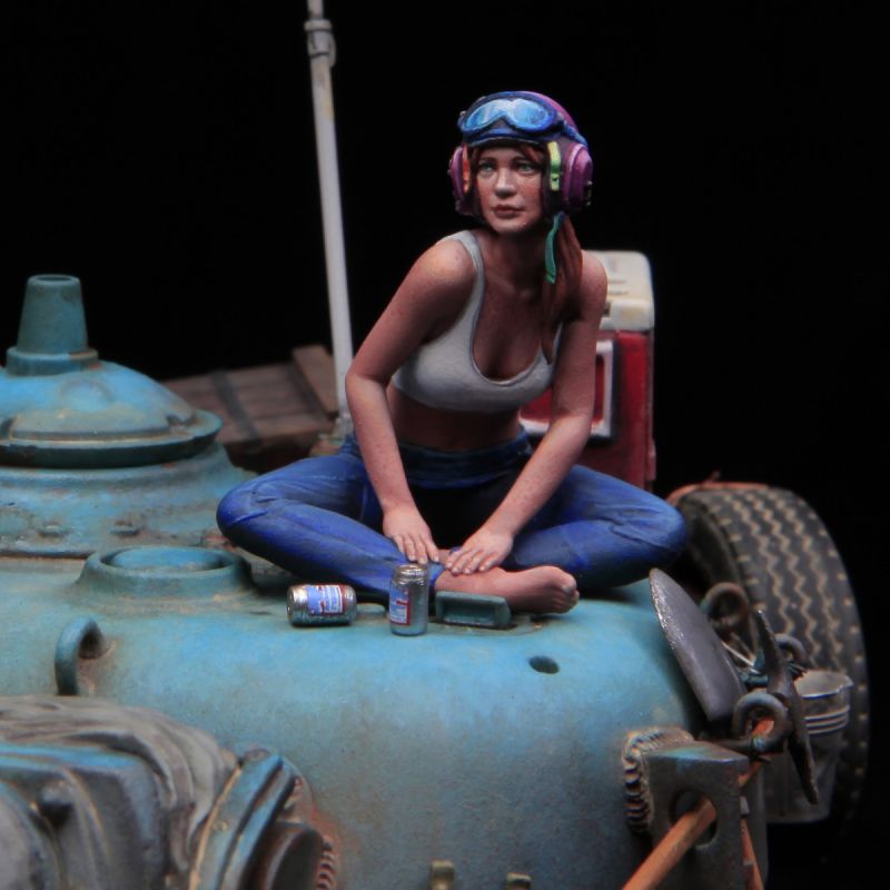 Post Apocalypse “Tank Girl”