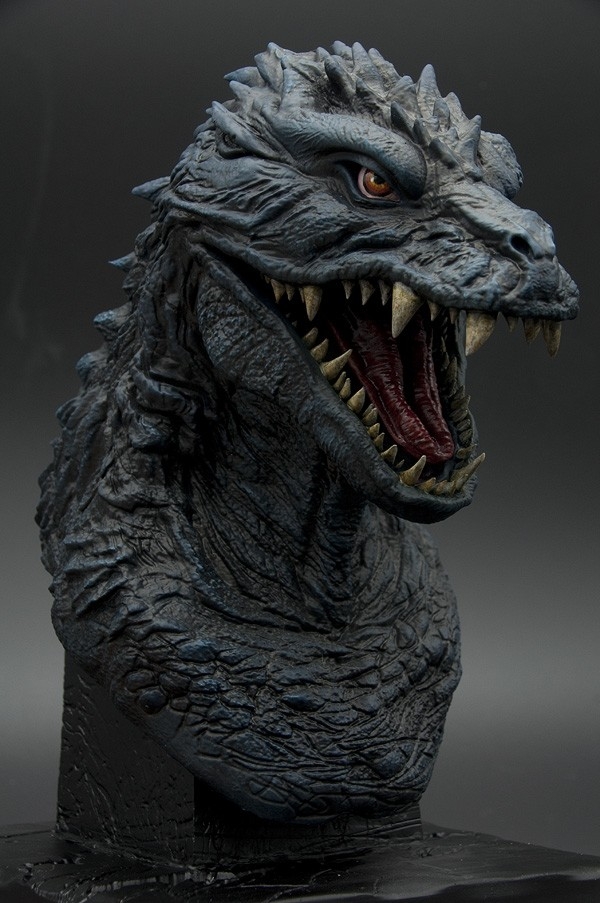Godzilla 2000 by Claudia Kirchner (Hyony) · Putty&Paint
