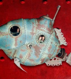 Steampunk Fish-Shaped Submersible (Boxed Diorama)
