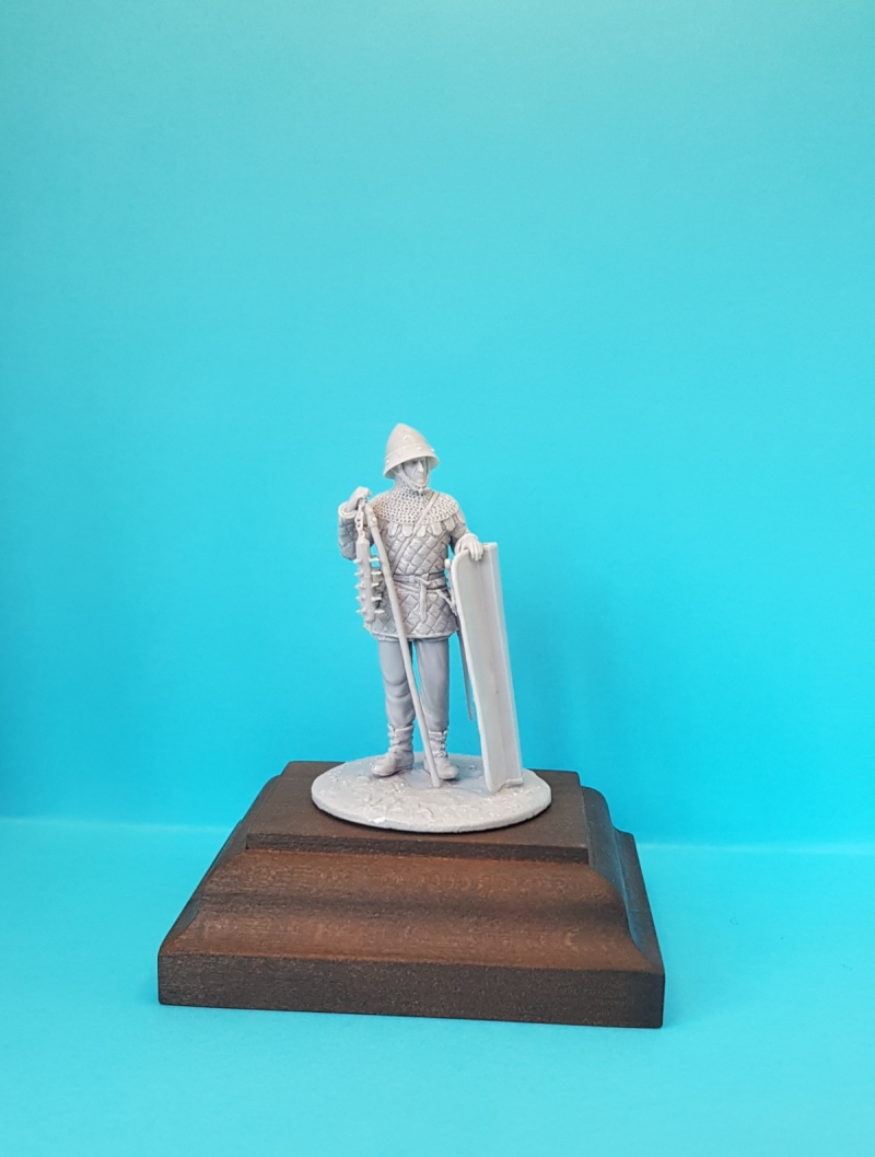 Hussite soldier with flail and pavise shield- 54mm