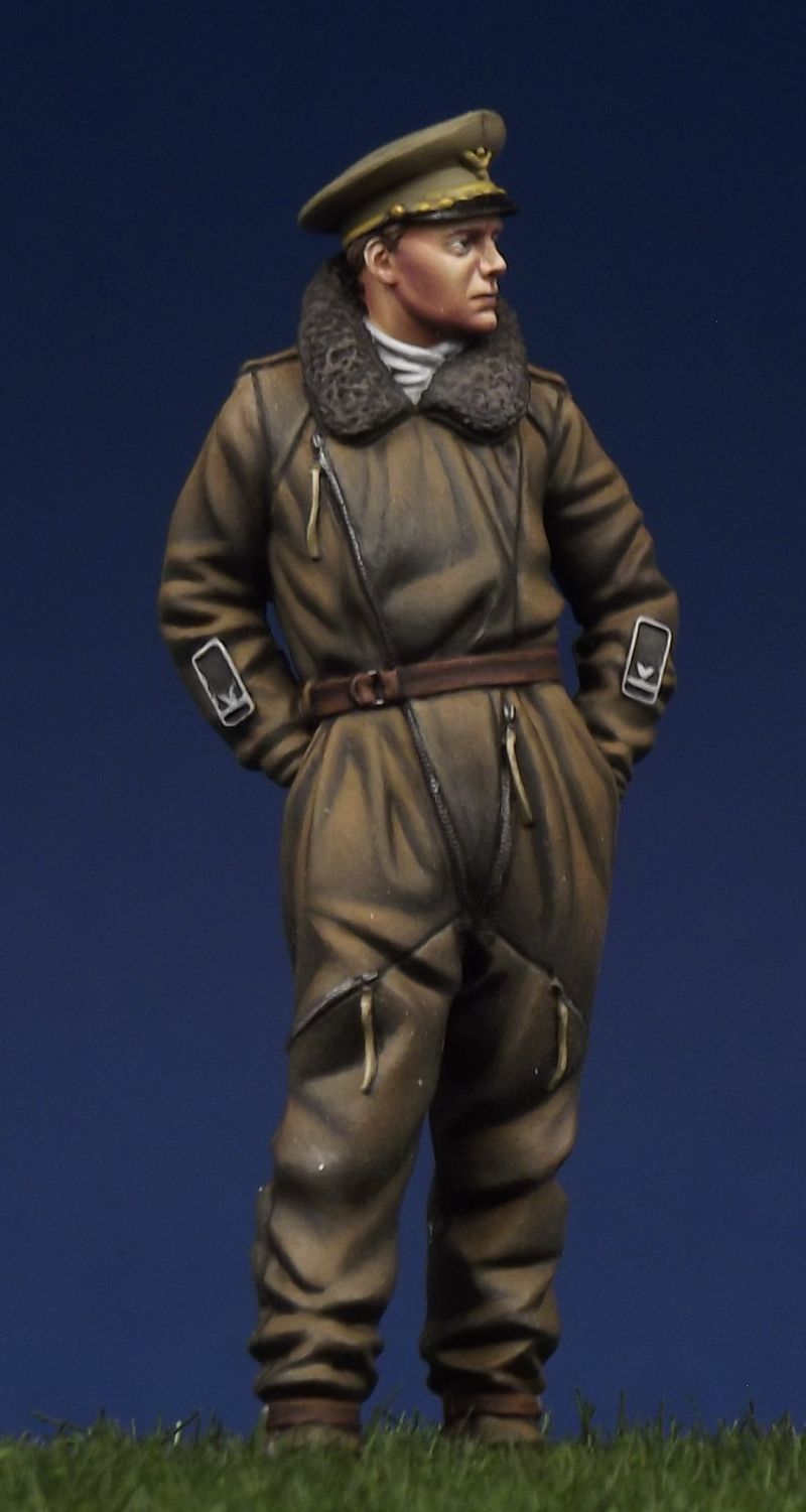 Royal Hungarian Air Force Pilot WW II ( Early Uniform )