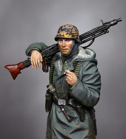 MG42 Gunner, Totenkopf Division, Kharkov 1943