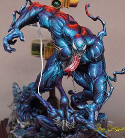 Venom vs Spiderman