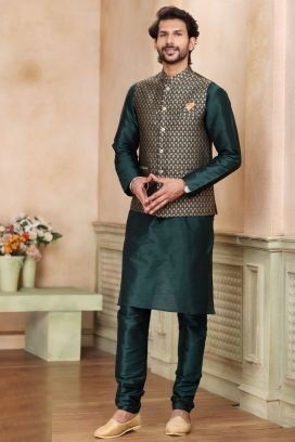 Nehru Jacket: Timeless Fashion Staple in Men’s Wardrobe Essentials