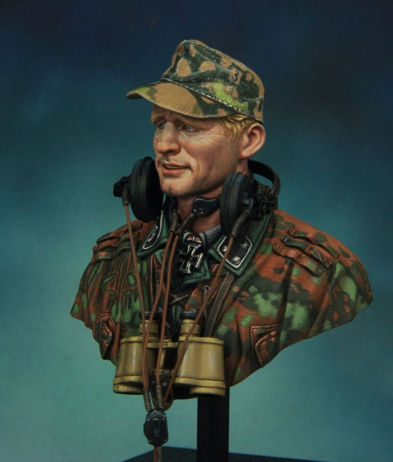 German panzer oficer 1\10 bust boxart for Young miniatures