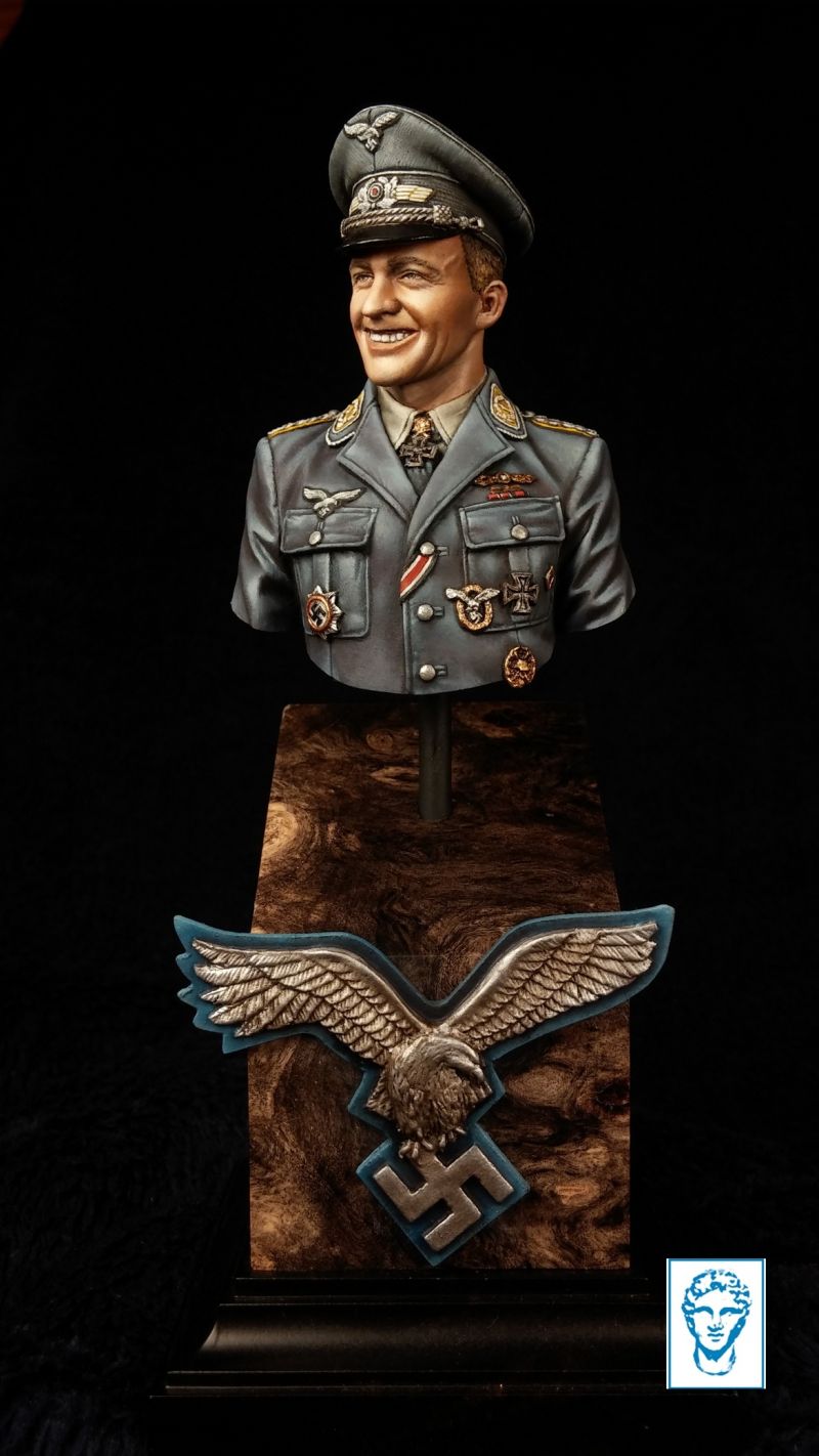 Hans Ulrich Rudel, Stuka Pilot ( ALEXANDROS MODELS)