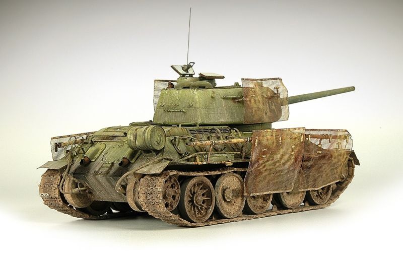 Russian T-34/85 1945